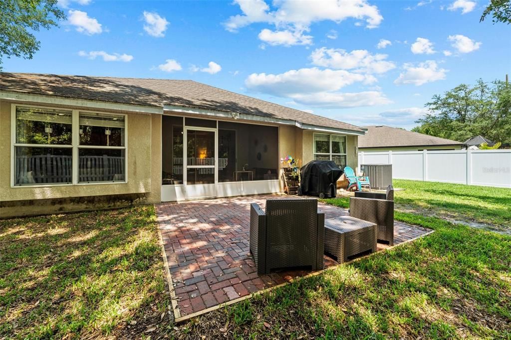 For Sale: $439,999 (4 beds, 2 baths, 2034 Square Feet)