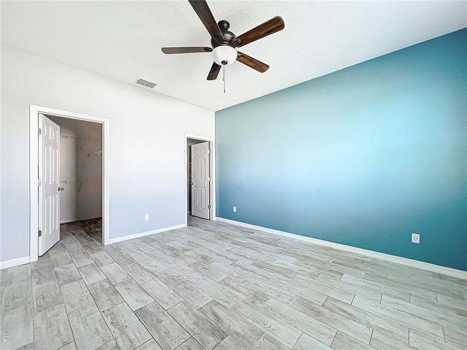 For Sale: $309,000 (3 beds, 2 baths, 1520 Square Feet)