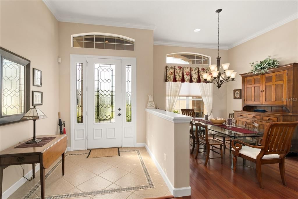 Spacious living room with double tray ceilings