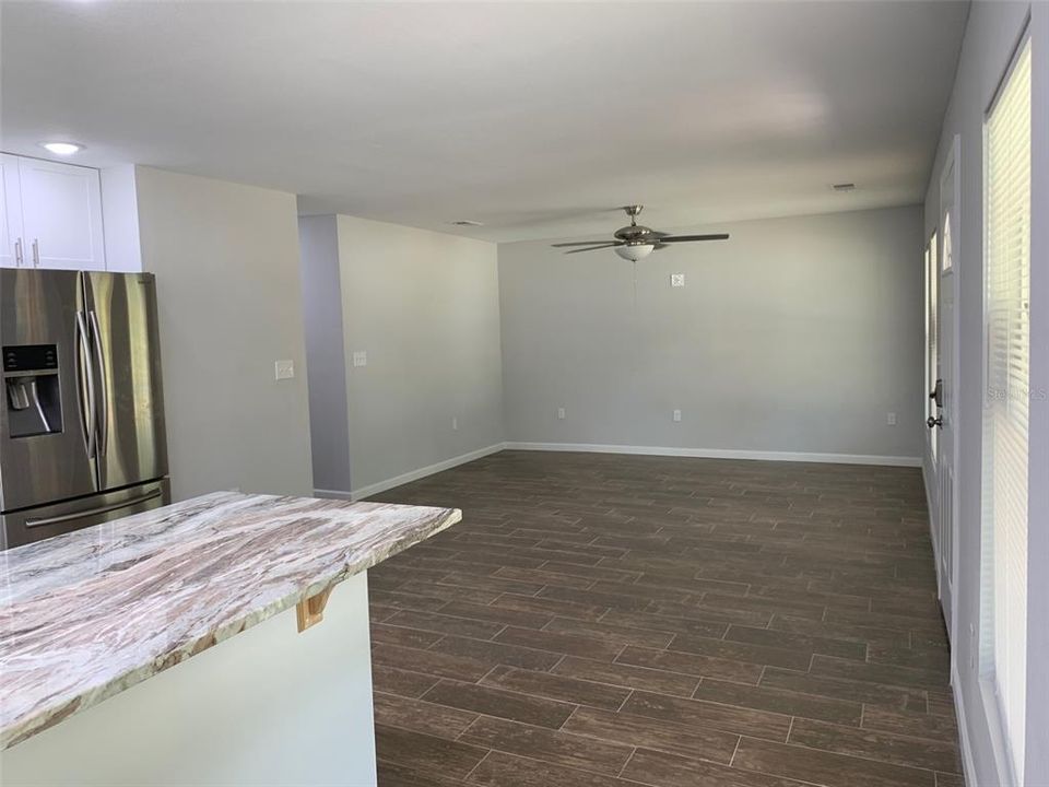 Recently Rented: $2,300 (3 beds, 2 baths, 1260 Square Feet)