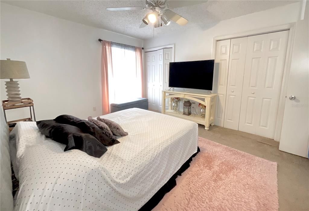For Sale: $159,000 (1 beds, 1 baths, 650 Square Feet)