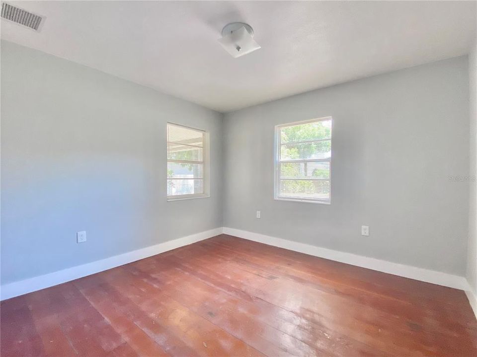 For Rent: $3,000 (3 beds, 2 baths, 1199 Square Feet)