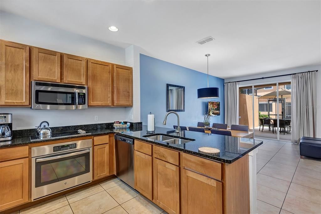 For Sale: $332,500 (2 beds, 2 baths, 1350 Square Feet)