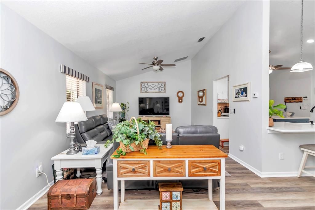 Active With Contract: $529,000 (3 beds, 2 baths, 2023 Square Feet)