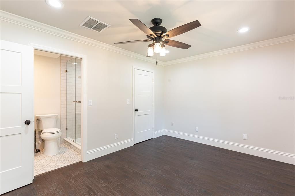 Active With Contract: $4,200 (3 beds, 3 baths, 1758 Square Feet)