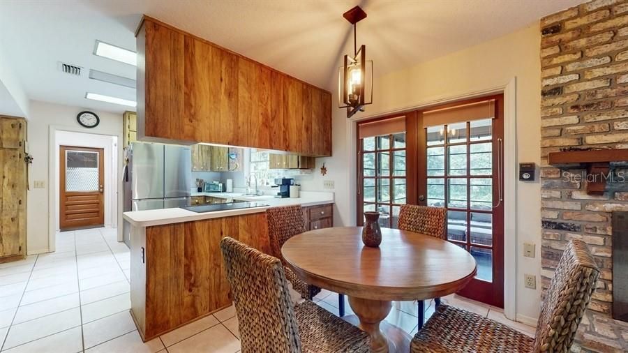 FAMILY ROOM WITH KITCHEN VIEWS