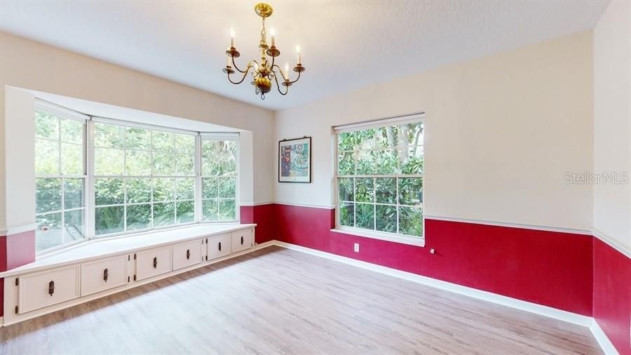 FORMAL DINING ROOM WITH BAY WINDOW