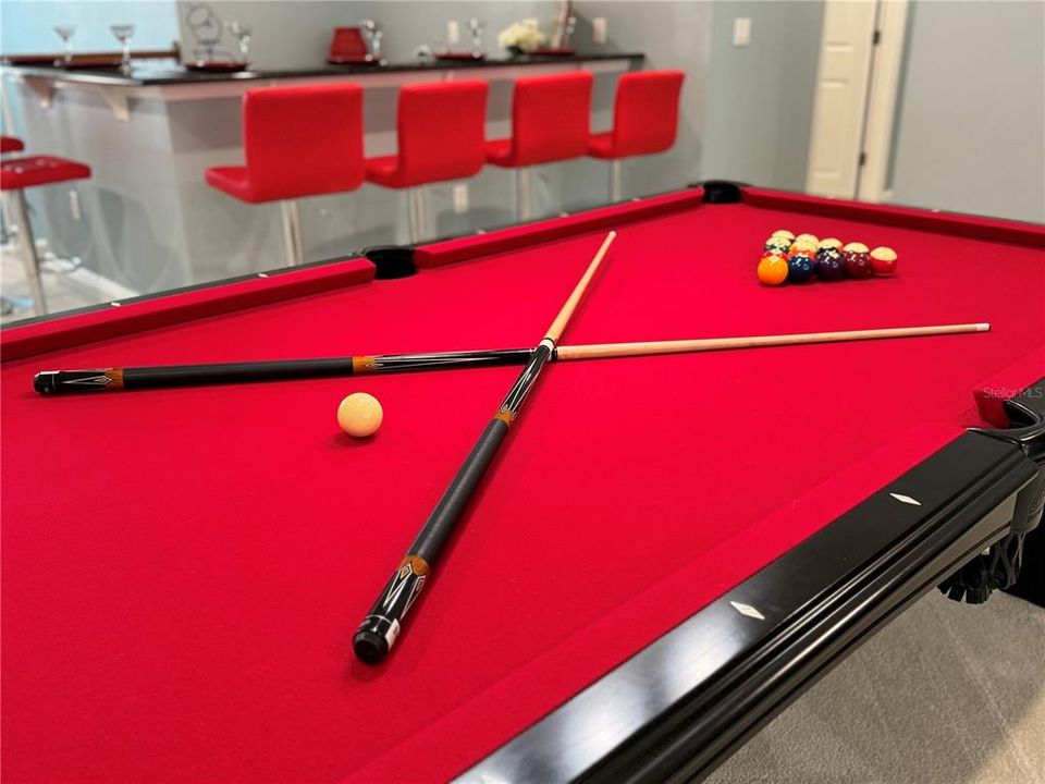 This stunning pool table will be the highlight of your evenings.