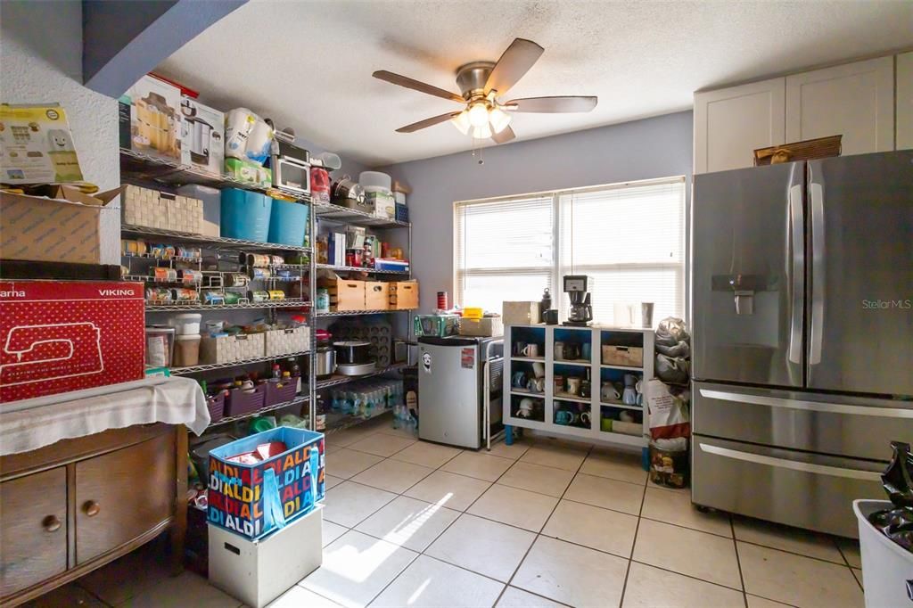 For Sale: $347,500 (3 beds, 2 baths, 1834 Square Feet)