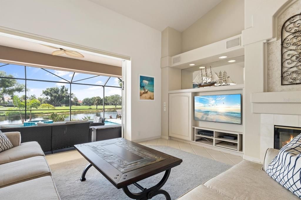 Active With Contract: $850,000 (3 beds, 3 baths, 2370 Square Feet)