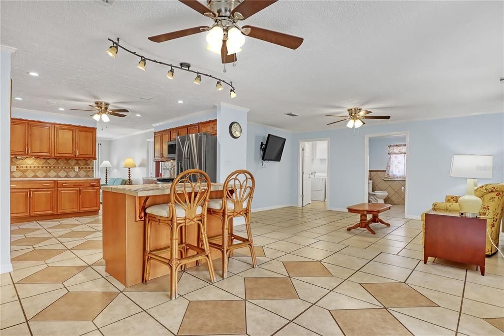 For Sale: $310,000 (4 beds, 3 baths, 1622 Square Feet)