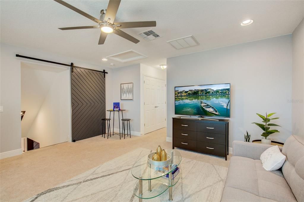 Active With Contract: $850,000 (4 beds, 4 baths, 3091 Square Feet)