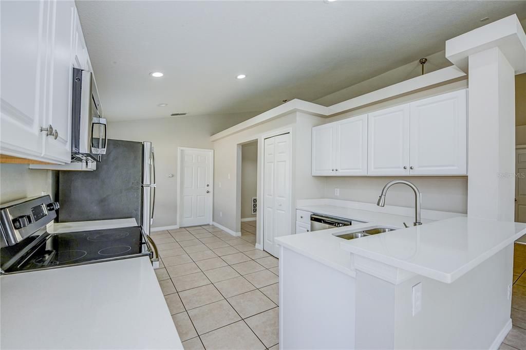 For Sale: $375,000 (4 beds, 2 baths, 1854 Square Feet)