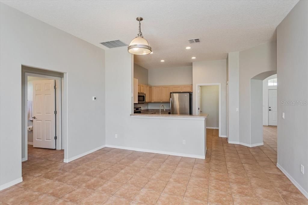 For Sale: $389,900 (3 beds, 2 baths, 1825 Square Feet)
