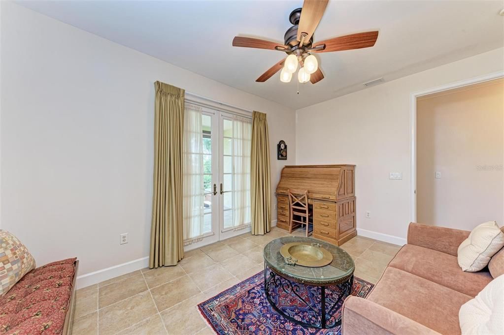 For Sale: $349,900 (2 beds, 2 baths, 1756 Square Feet)