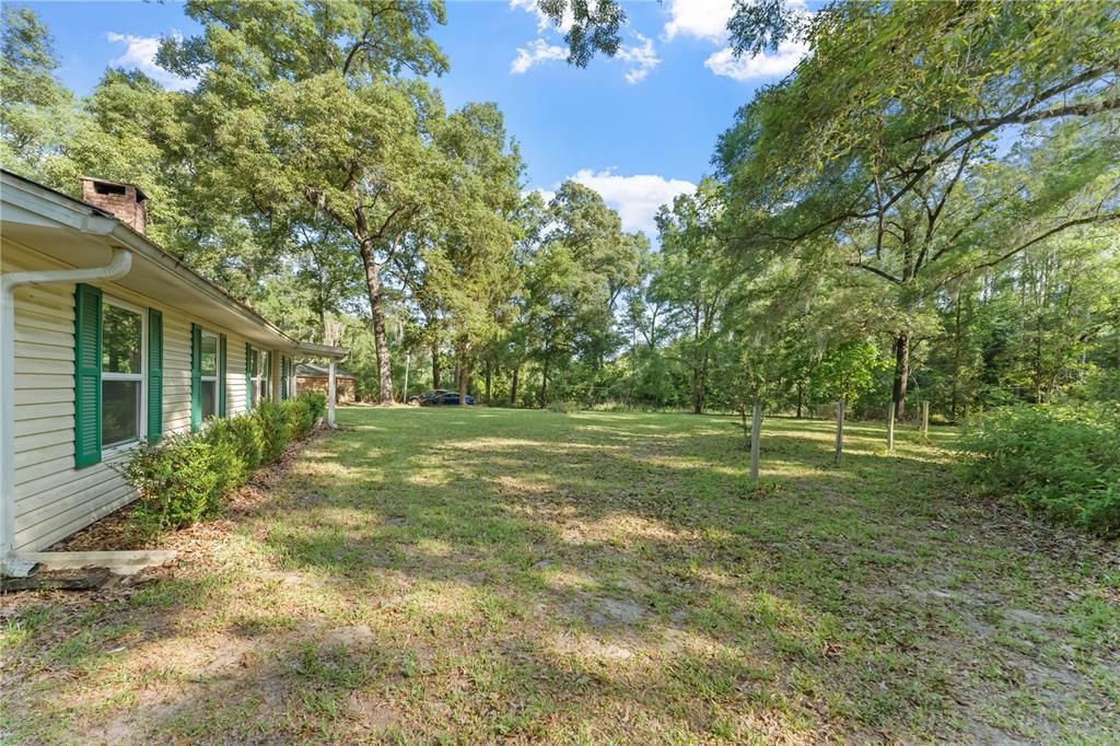 For Sale: $1,150,000 (3 beds, 2 baths, 1292 Square Feet)