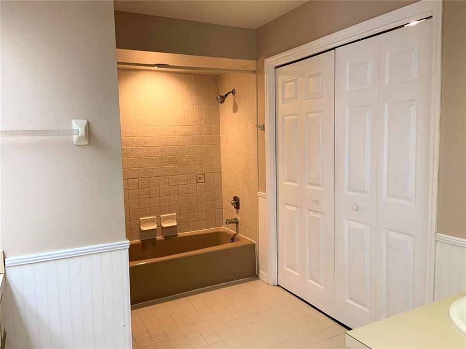 最近租的: $2,475 (3 贝兹, 2 浴室, 2120 平方英尺)