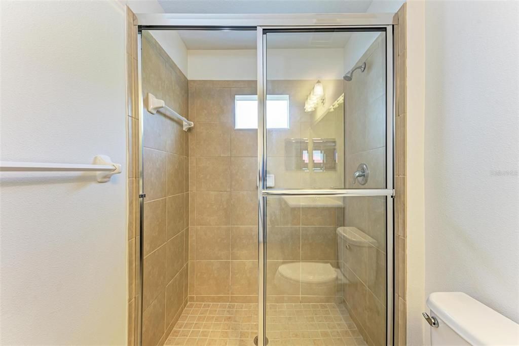 待售: $349,500 (2 贝兹, 2 浴室, 1255 平方英尺)