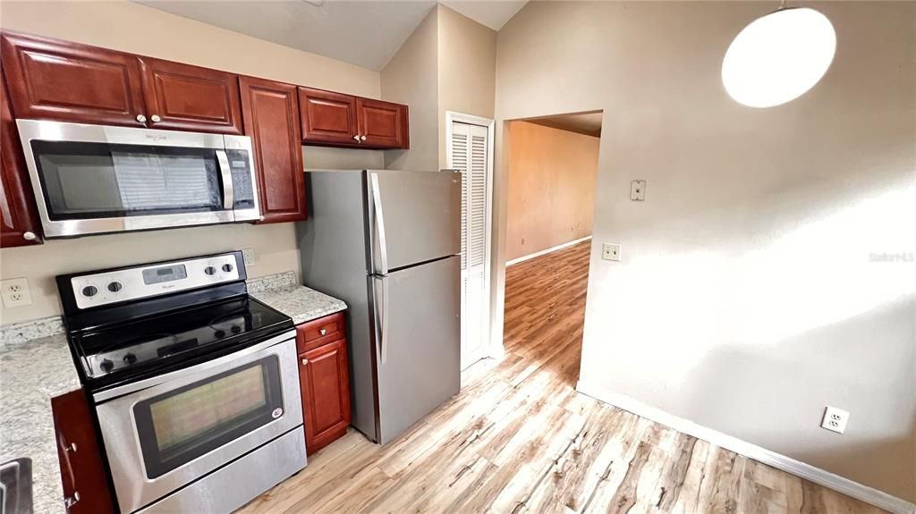 For Rent: $2,279 (3 beds, 2 baths, 1219 Square Feet)