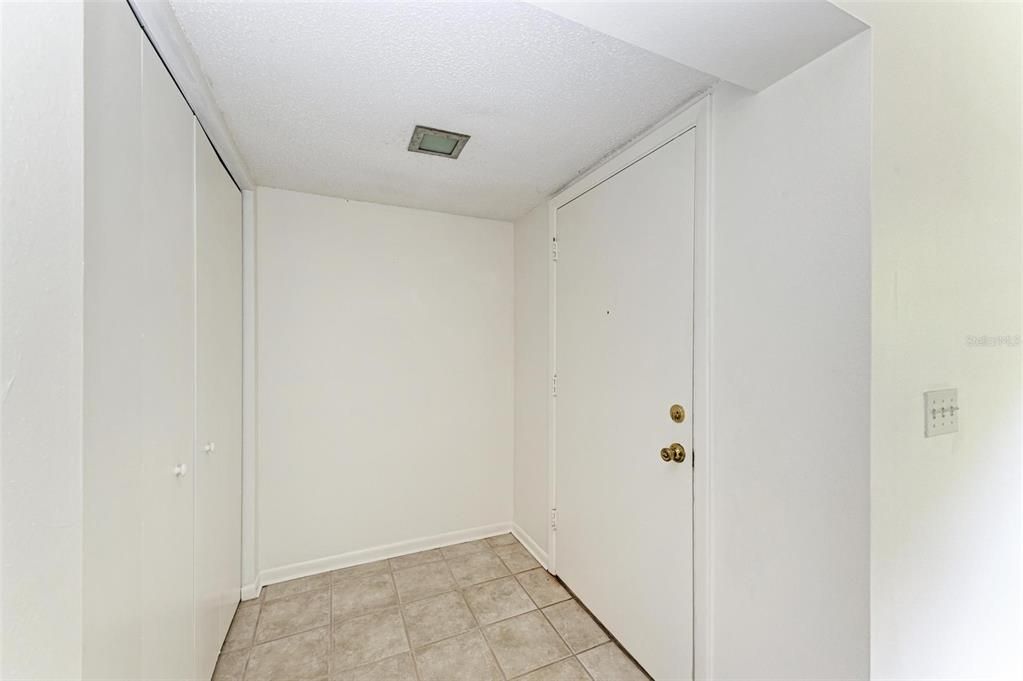 For Sale: $235,000 (2 beds, 2 baths, 1224 Square Feet)