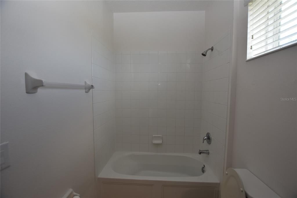 Недавно арендовано: $2,395 (4 спален, 2 ванн, 2401 Квадратных фут)