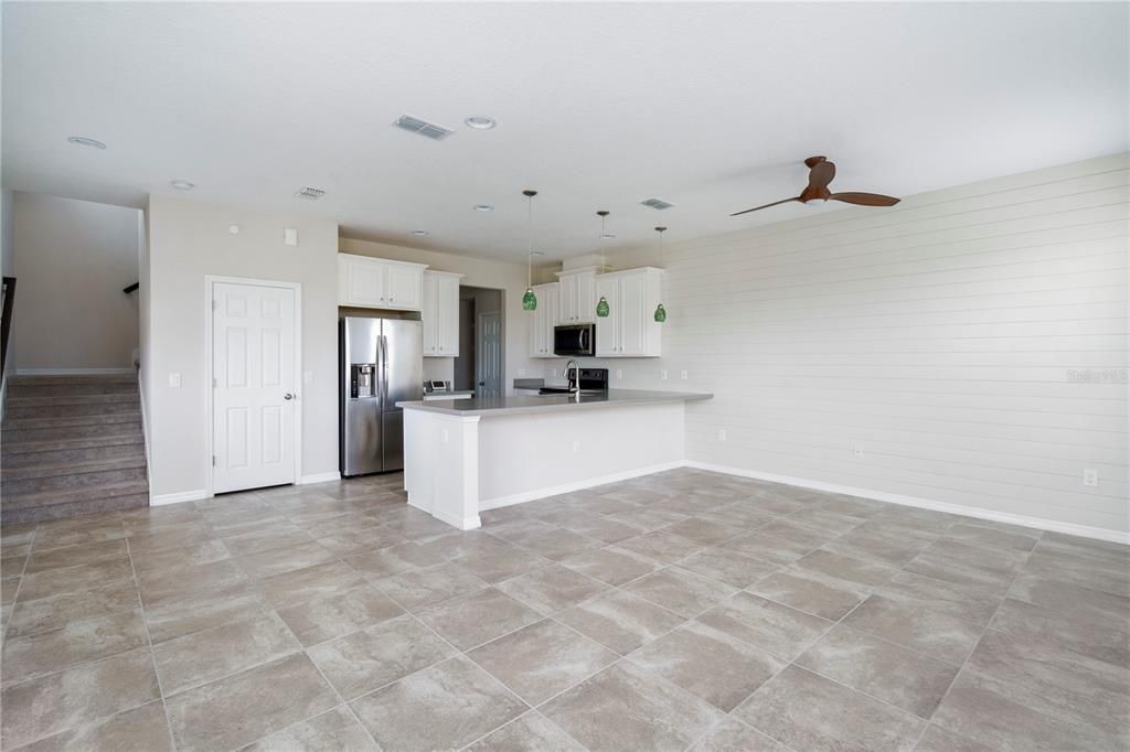 Active With Contract: $2,300 (3 beds, 2 baths, 1700 Square Feet)
