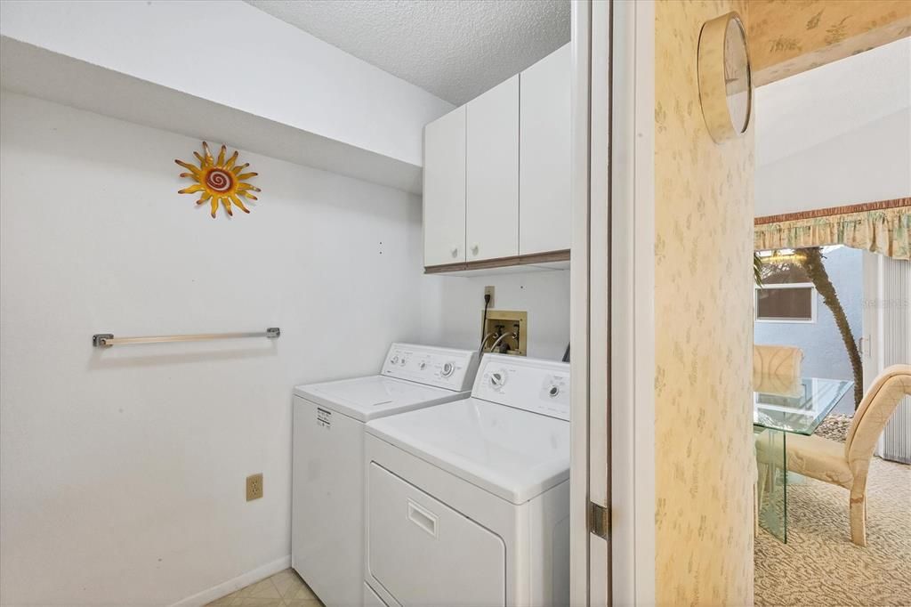 For Sale: $269,900 (2 beds, 2 baths, 1499 Square Feet)