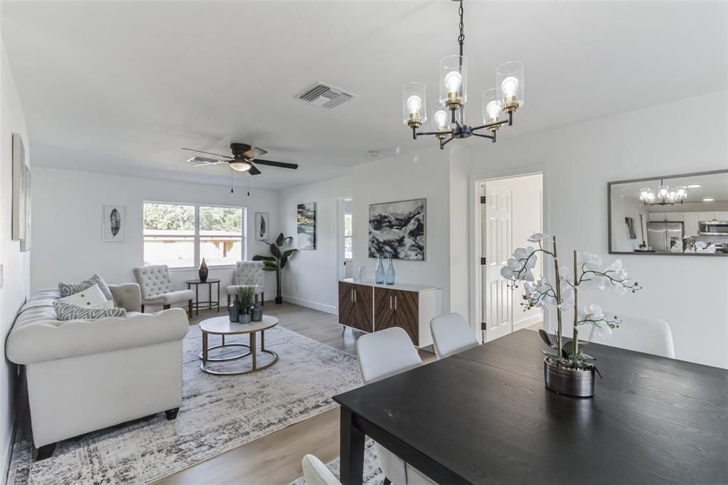 Active With Contract: $279,990 (3 beds, 2 baths, 1288 Square Feet)