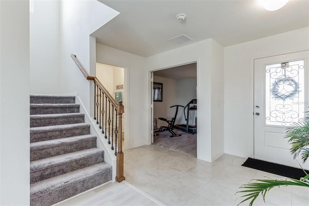 For Sale: $434,900 (4 beds, 2 baths, 2566 Square Feet)