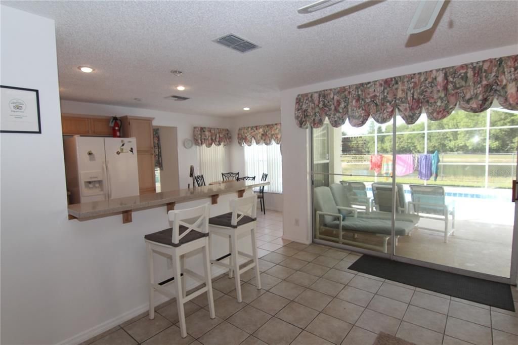 For Rent: $3,000 (4 beds, 2 baths, 2333 Square Feet)