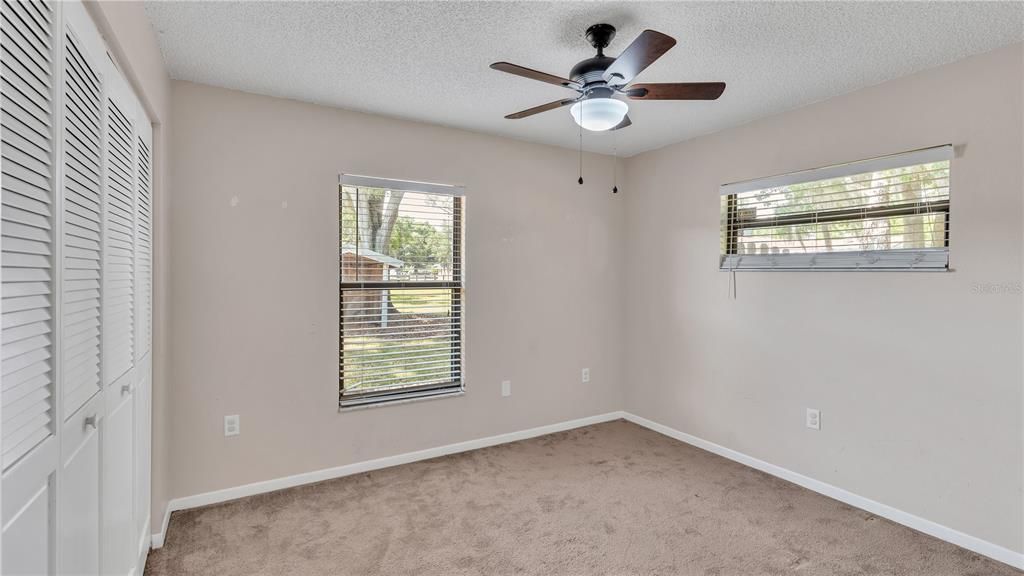 Active With Contract: $279,900 (2 beds, 1 baths, 1183 Square Feet)
