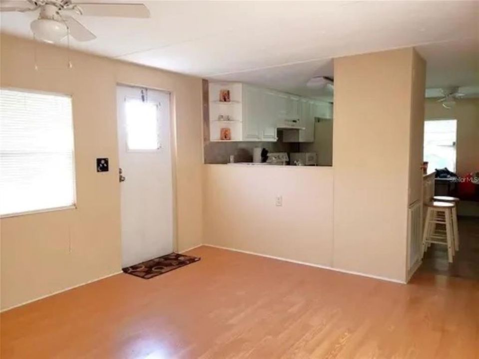 For Sale: $174,900 (3 beds, 2 baths, 1104 Square Feet)