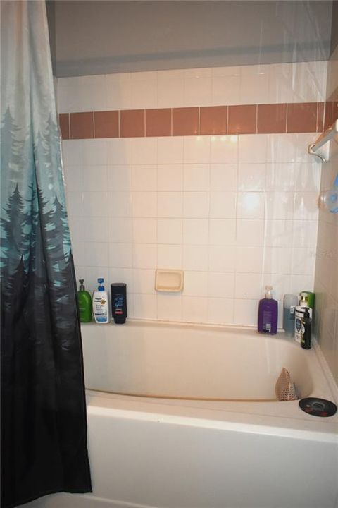 For Rent: $1,950 (2 beds, 2 baths, 1168 Square Feet)