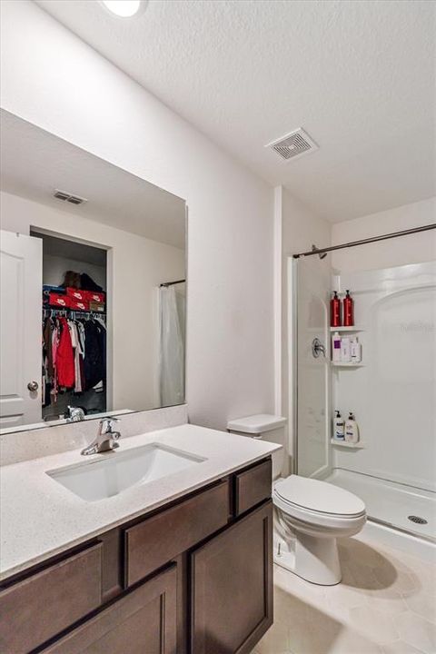 For Sale: $340,000 (3 beds, 2 baths, 1270 Square Feet)