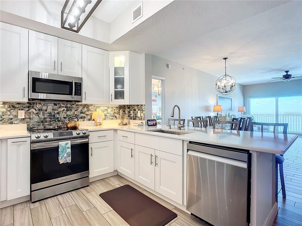 For Sale: $629,744 (2 beds, 2 baths, 1775 Square Feet)