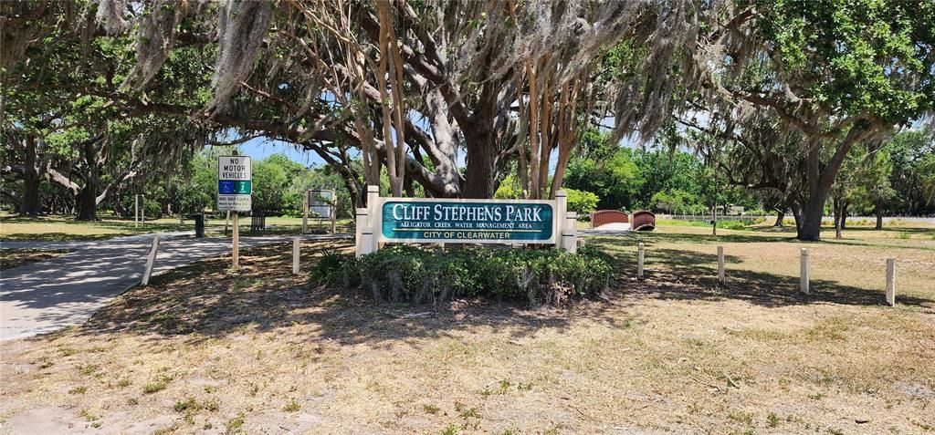 Nearby Cliff Stephens park