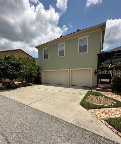 Active With Contract: $1,850 (0 beds, 1 baths, 700 Square Feet)