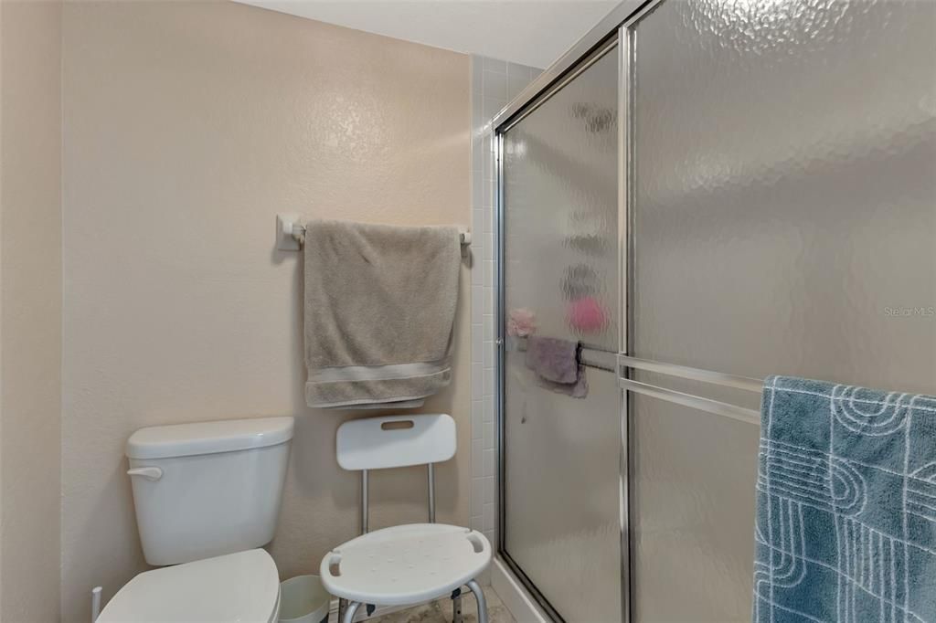 For Sale: $182,700 (2 beds, 2 baths, 1153 Square Feet)