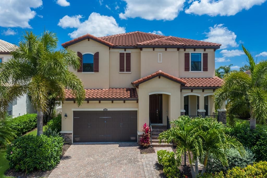 Recently Sold: $1,125,000 (4 beds, 3 baths, 3244 Square Feet)