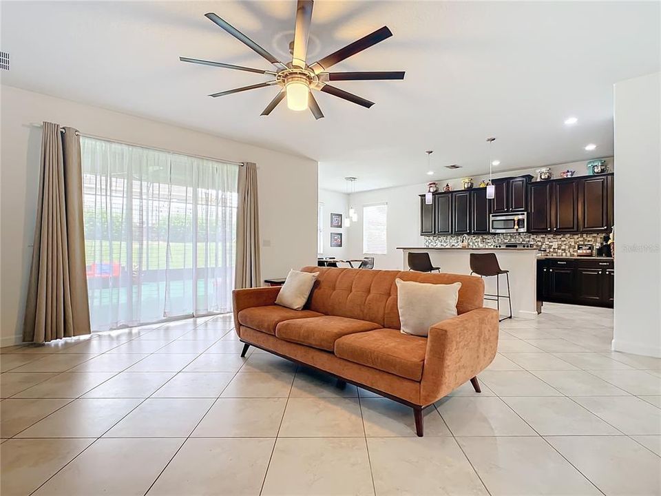 Active With Contract: $500,000 (4 beds, 3 baths, 2610 Square Feet)