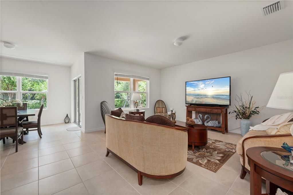 For Sale: $379,000 (3 beds, 2 baths, 1690 Square Feet)