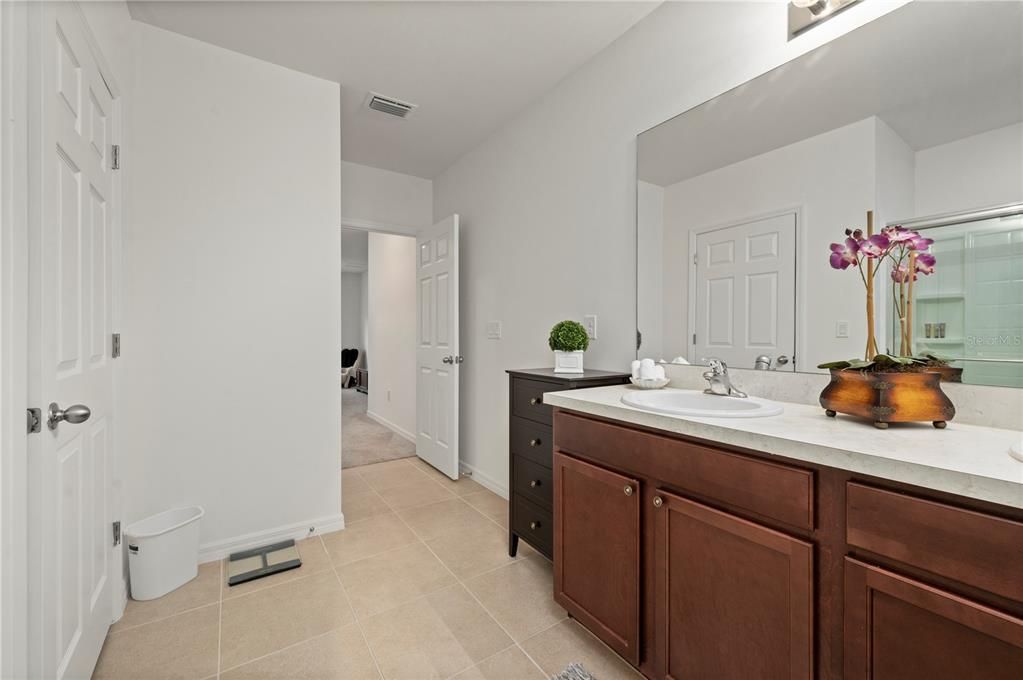 For Sale: $379,000 (3 beds, 2 baths, 1690 Square Feet)