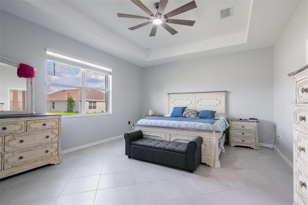 Active With Contract: $475,000 (3 beds, 3 baths, 2444 Square Feet)