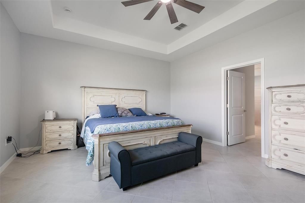 Active With Contract: $475,000 (3 beds, 3 baths, 2444 Square Feet)