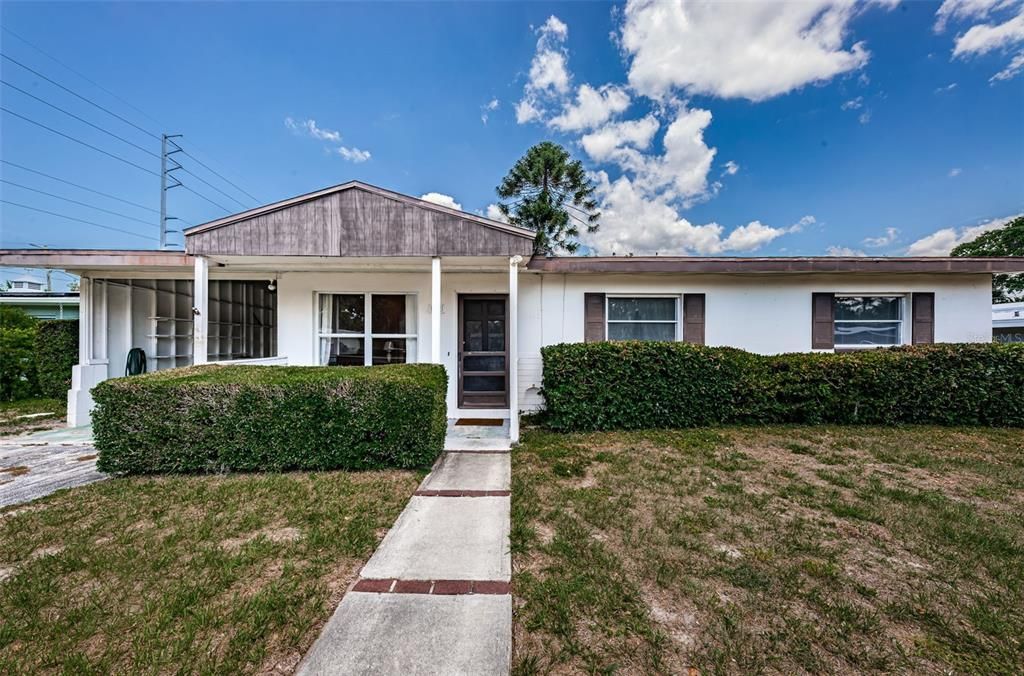 For Sale: $379,000 (3 beds, 1 baths, 984 Square Feet)