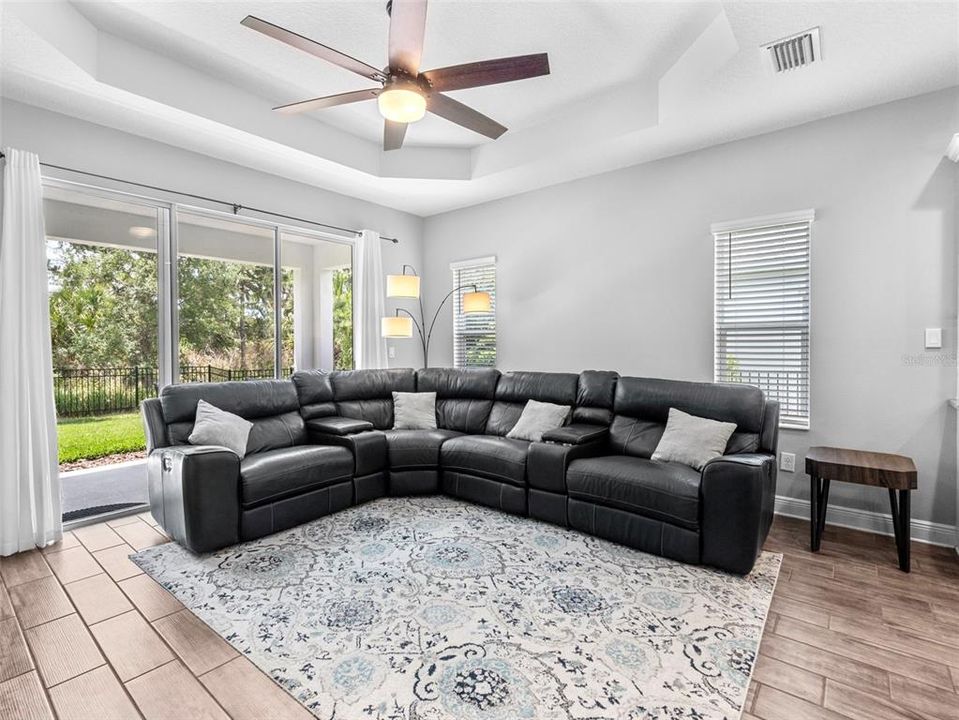 Active With Contract: $449,000 (3 beds, 2 baths, 1766 Square Feet)