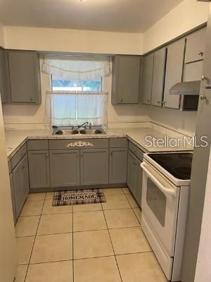 Active With Contract: $185,000 (3 beds, 2 baths, 1442 Square Feet)
