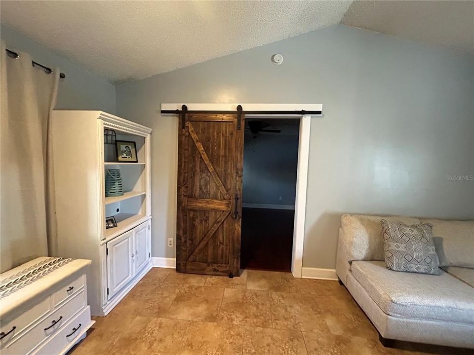 For Sale: $360,000 (3 beds, 2 baths, 1368 Square Feet)