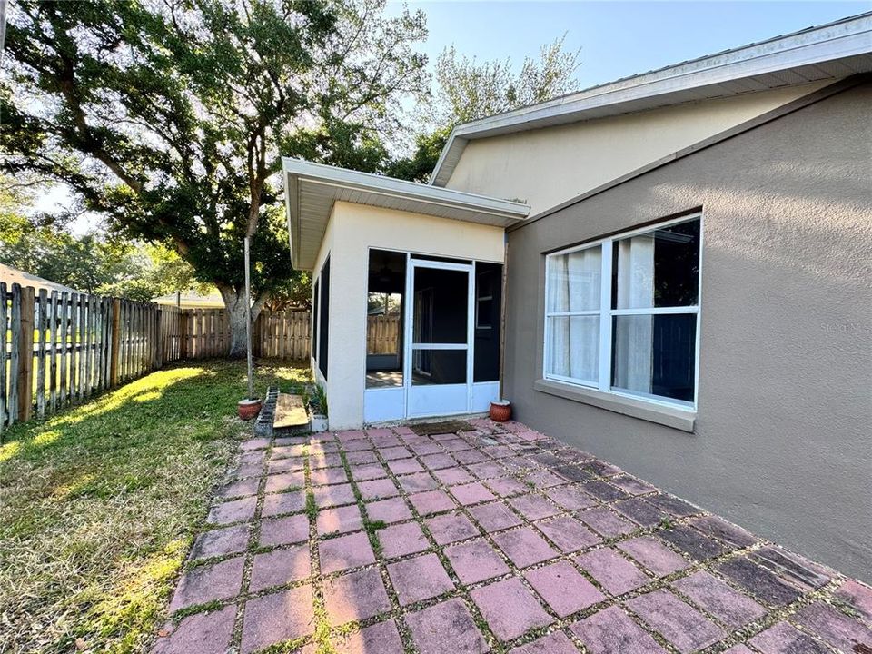 For Sale: $359,900 (3 beds, 2 baths, 1415 Square Feet)