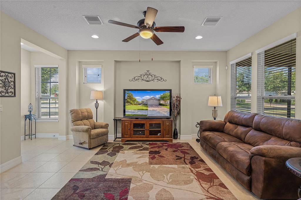 Great Room - 353 Salt Marsh Ln, Groveland, FL 34736